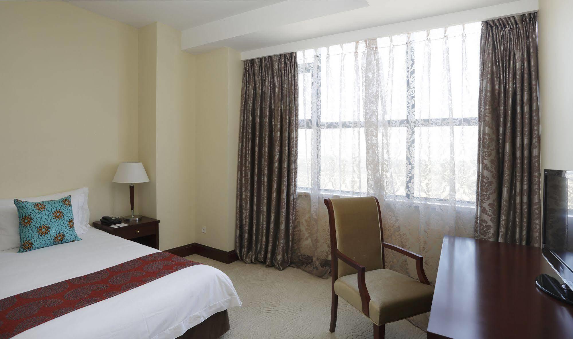 President Hotel At Umodzi Park Lilongwe Zewnętrze zdjęcie